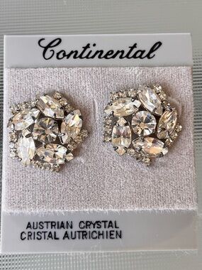 NWT Vintage Mappins Austrian Crystal Cluster Pierced Earrings